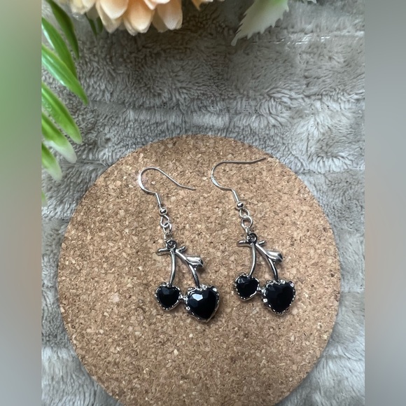 Black Heart Cherry Earrings - Picture 1 of 3